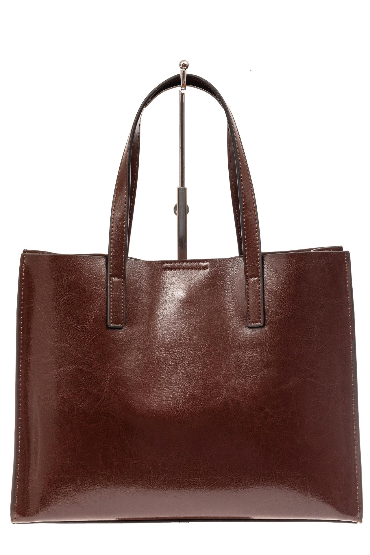 На фото 2 - Женская сумка тоут из натуральной кожи, цвет шоколадный