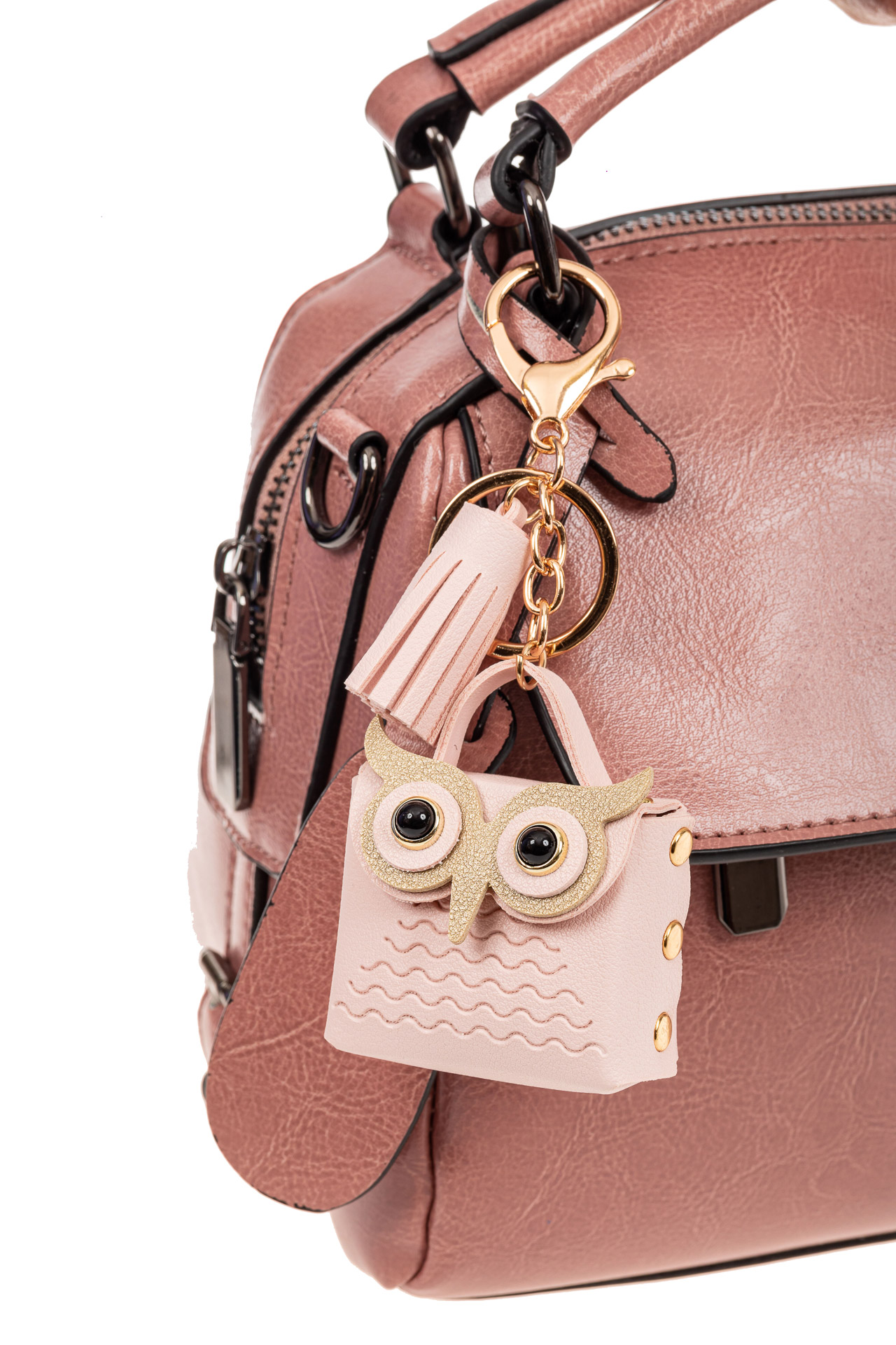 На фото 2 - Брелок в виде сумки-совы из искусственной кожи, цвет розовый