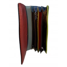 На фото 2 - Кожаный женский кошелёк портмоне, цвет чёрный
