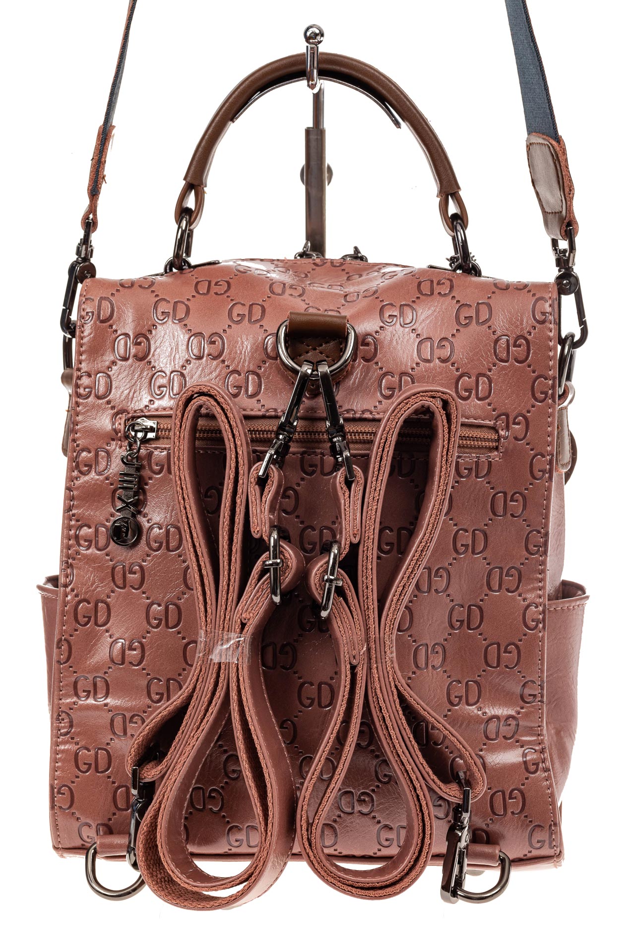 На фото 3 - Сумка женская рюкзак из искусственной кожи с тиснением, цвет пудра