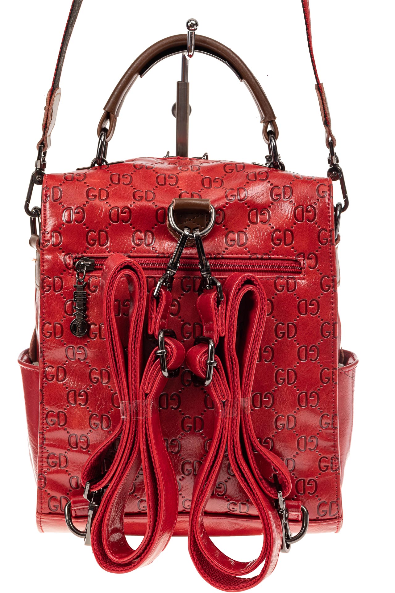 На фото 3 - Сумка женская рюкзак из искусственной кожи с тиснением, цвет красный
