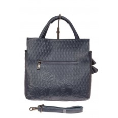 На фото 2 - Женская сумка из натуральной кожи с тиснением, цвет сине-серый