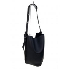 На фото 1 - Женская сумка ведро из натуральной кожи, цвет черный