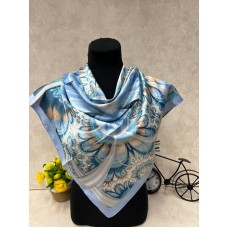 На фото 1 - Легкий платок из шелка, мультицвет