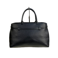 На фото 2 - Женская сумка из искусственной кожи, цвет черный На фото 2 - Женская сумка из искусственной кожи, цвет черный