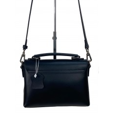На фото 2 - Женская сумка из натуральной кожи цвет черный