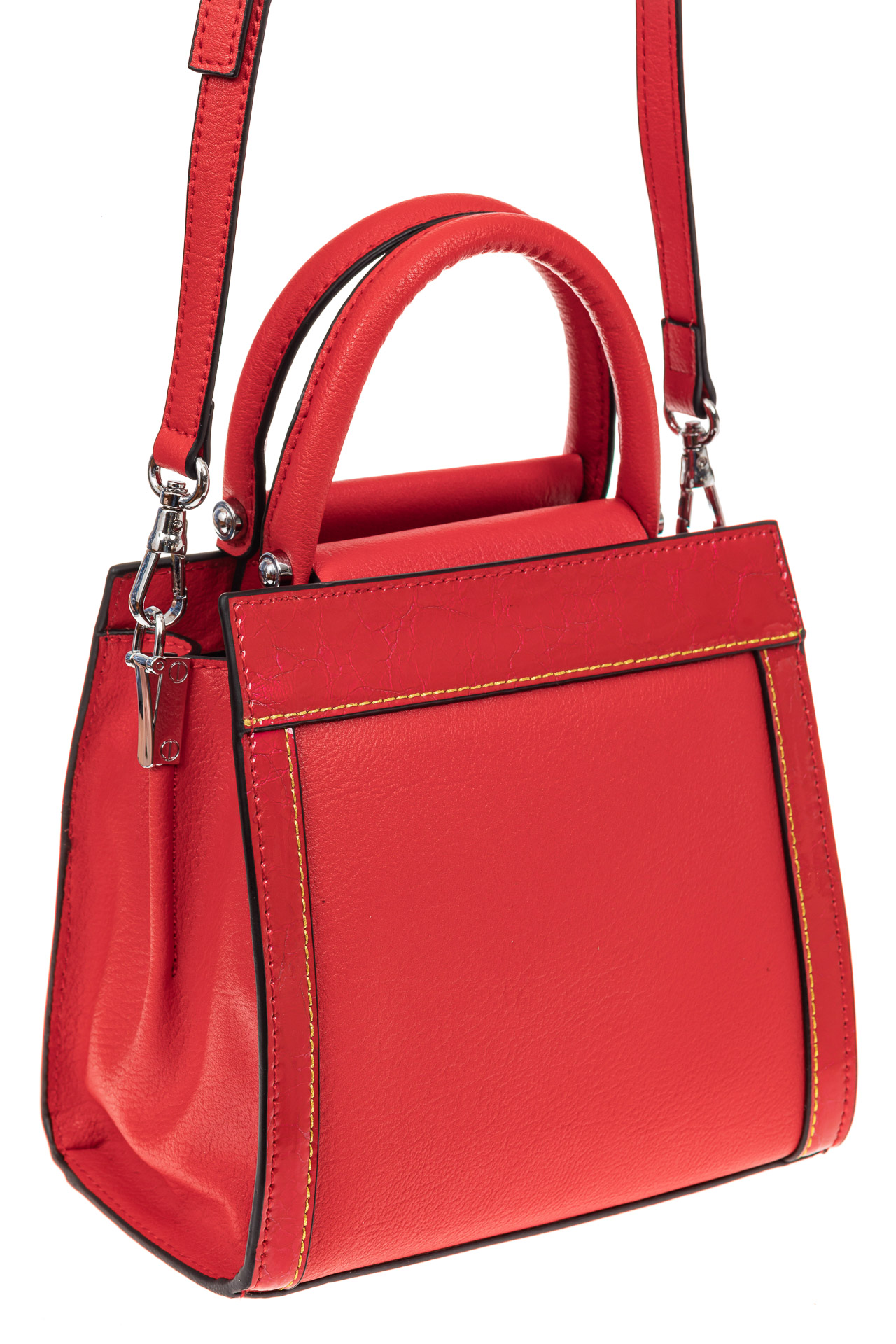 На фото 1 - Классическая женская сумка из натуральной кожи, цвет красный