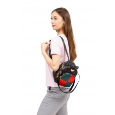 На фото 5 - Женский рюкзак из натуральной кожи, цвет черный 