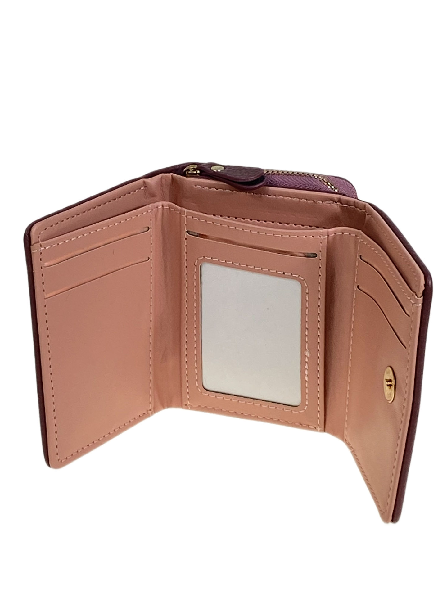 На фото 2 -  Женское портмоне из искусственной кожи, цвет сиреневый