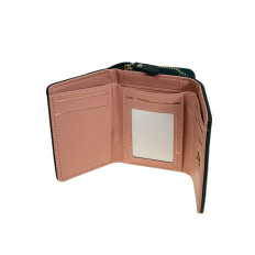 На фото 2 - Женское портмоне из искусственной кожи, цвет зеленый На фото 2 - Женское портмоне из искусственной кожи, цвет зеленый