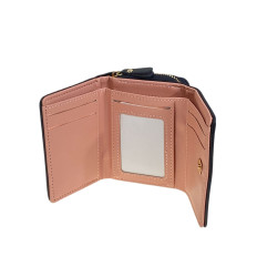 На фото 2 -  Женское портмоне из искусственной кожи, цвет черный На фото 2 -  Женское портмоне из искусственной кожи, цвет черный