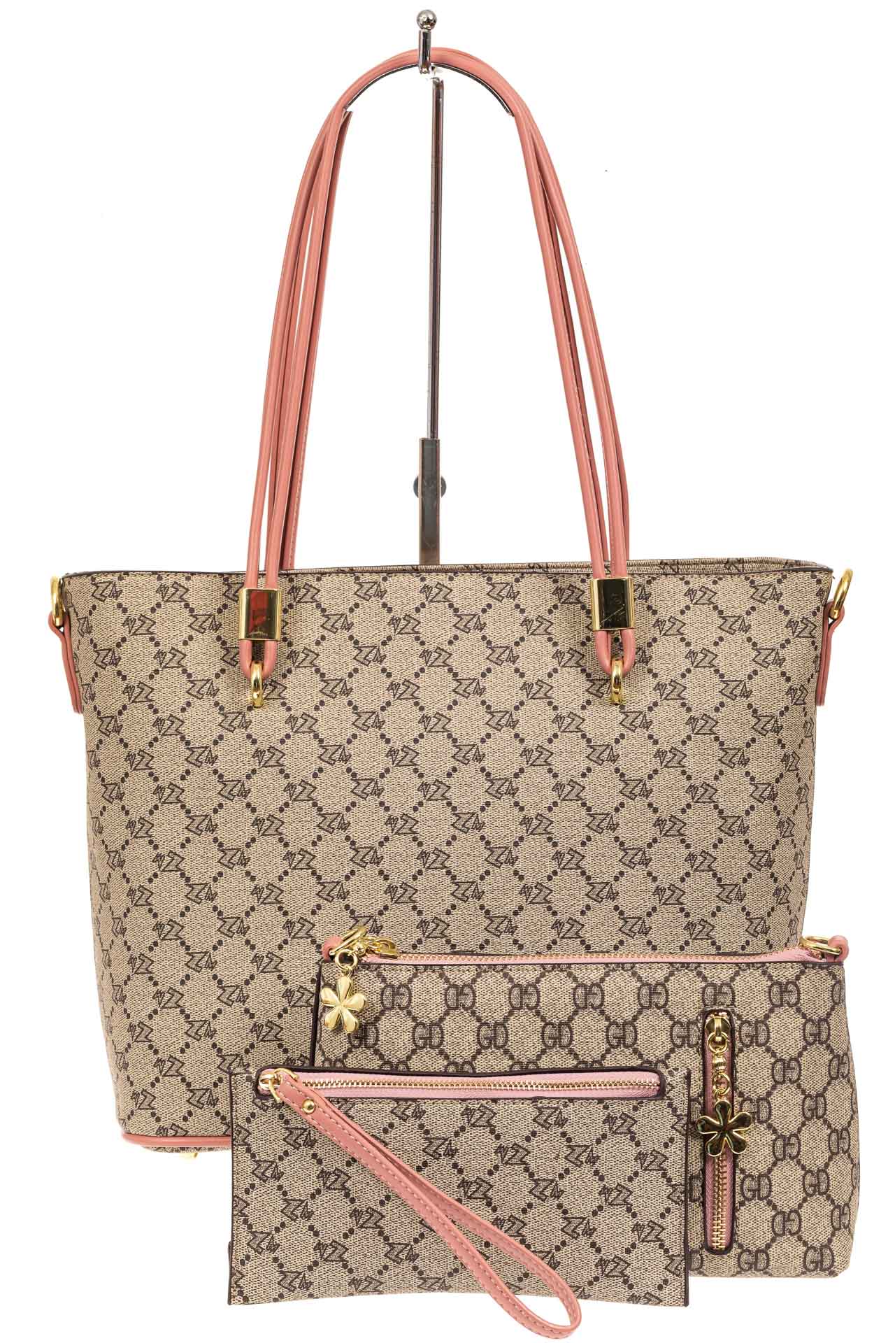 На фото 2 - Женская сумка шоппер с косметичками из искусственной кожи, цвет бежевый