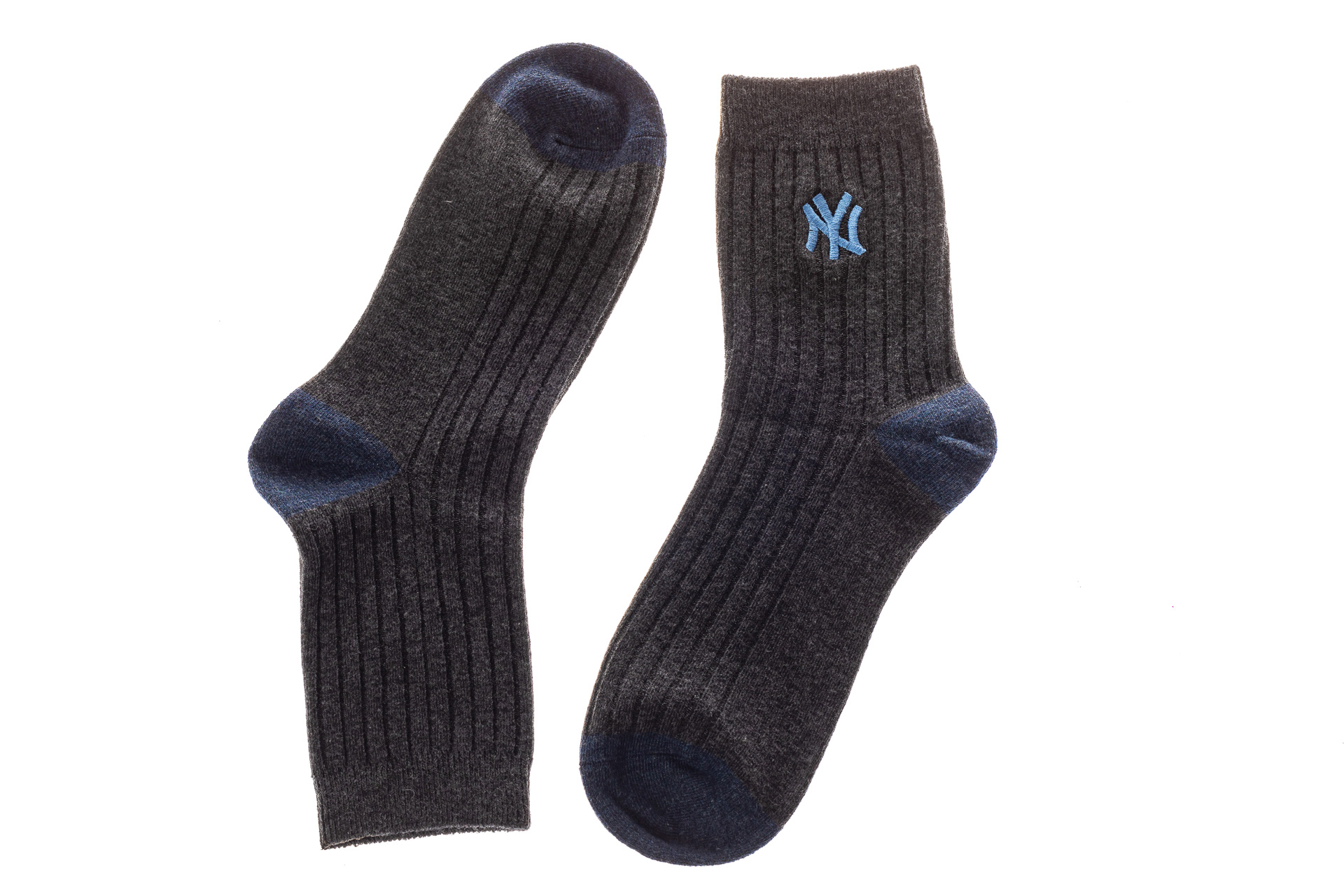 На фото 2 - Спортивные носки мужские, размер 25-28, темно-серые
