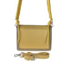 На фото 3 - Женская летняя сумка сэтчел из экокожи, цвет жёлтый