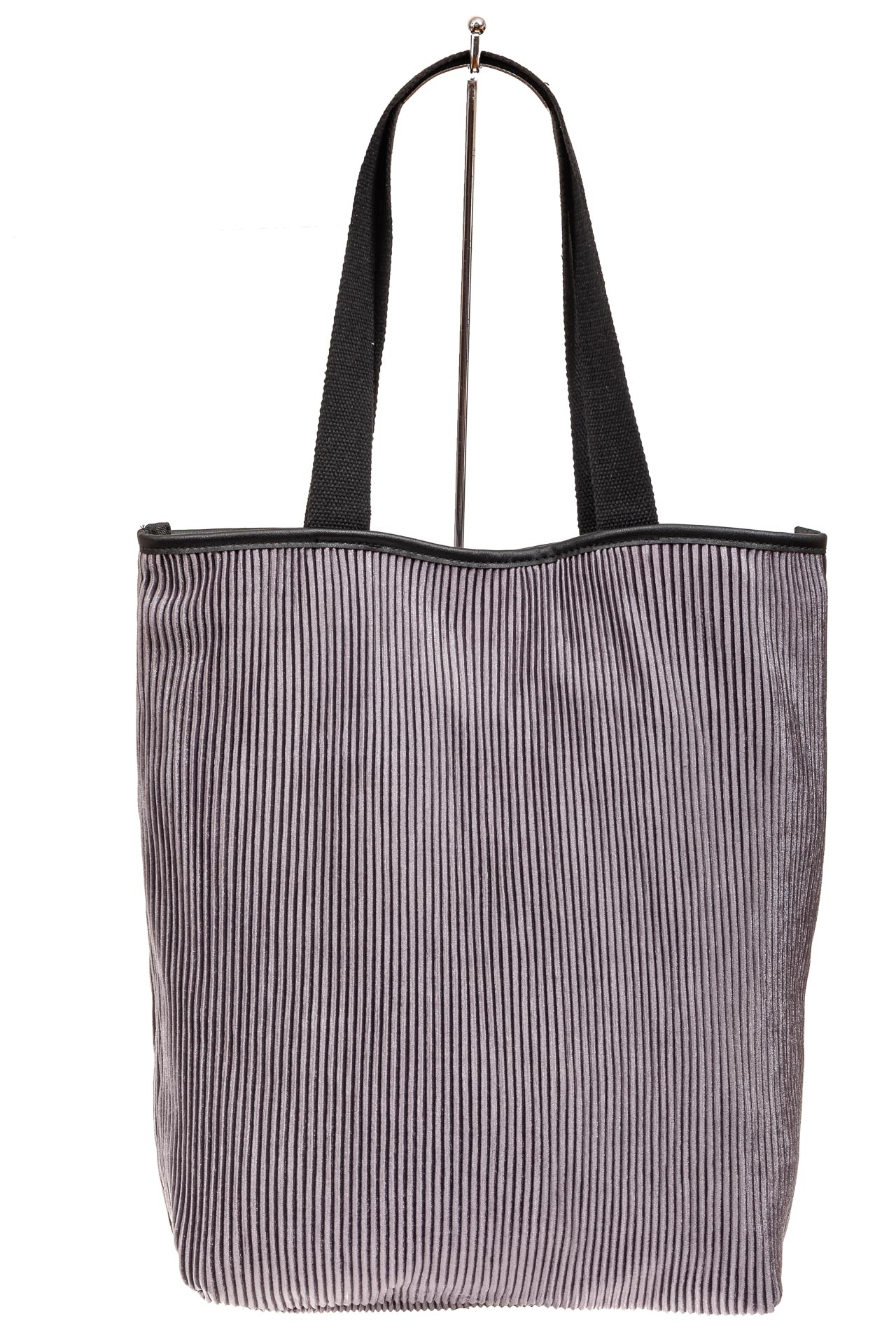 На фото 2 - Сумка-мешок женская из текстиля, цвет серый