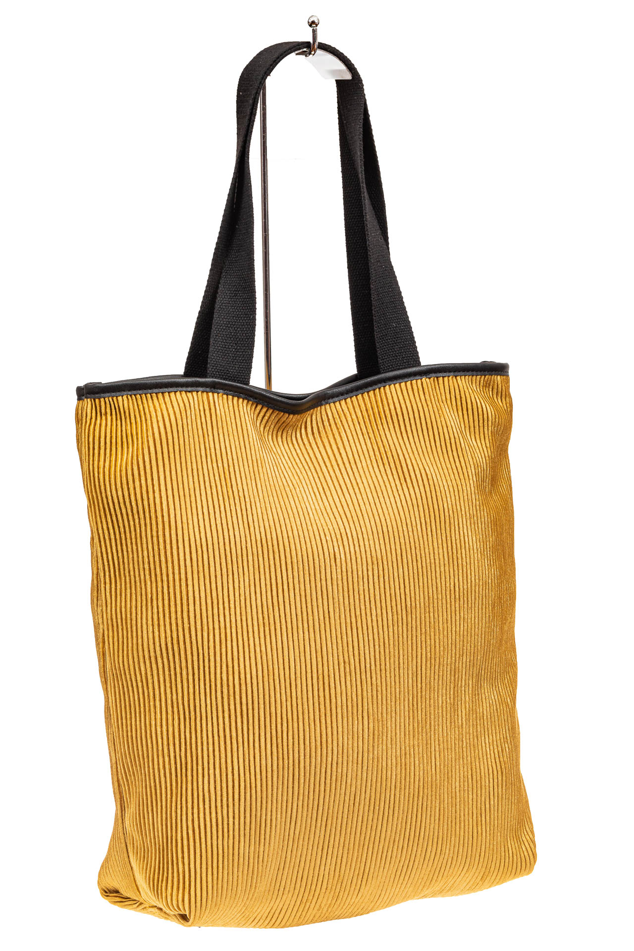 На фото 1 - Сумка-мешок женская из ткани, цвет золото