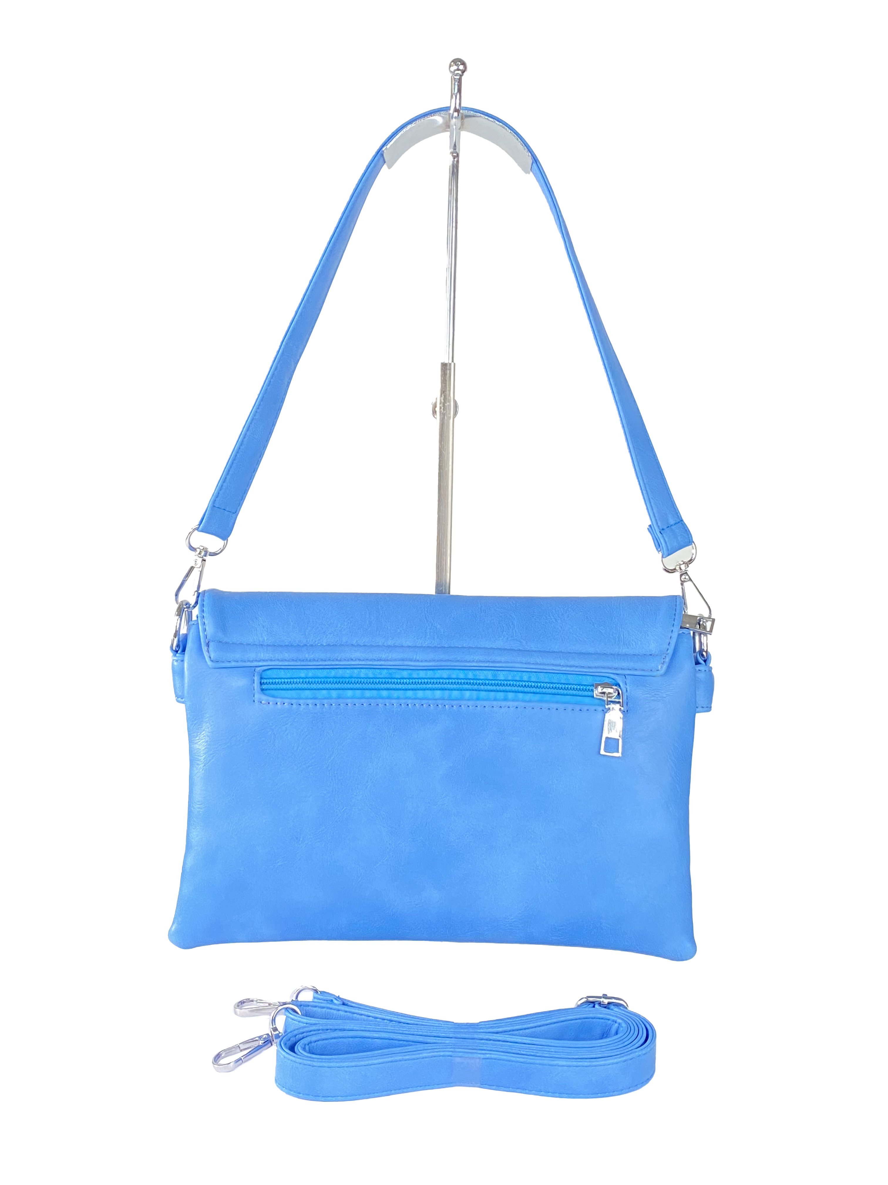 На фото 3 - Женская сумка-мессенджер из экокожи с разноцветными вставками, голубой цвет