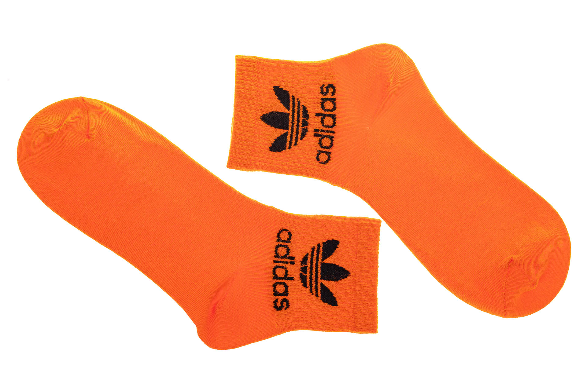 На фото 1 - Спортивные оранжевые носки с принтом