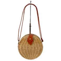 На фото 2 - Круглая плетеная сумка из соломы , цвет песочный