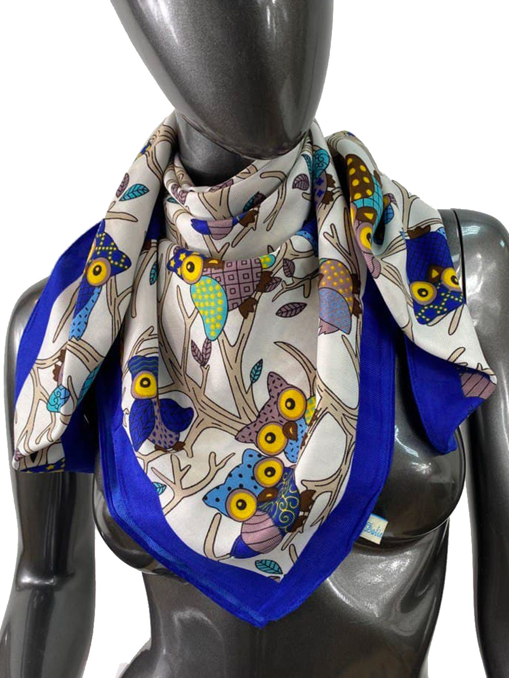 На фото 1 - Шёлковый платок с совами, цвет синий