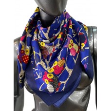 На фото 1 - Кашемировый платок с совами, цвет тёмно-синий