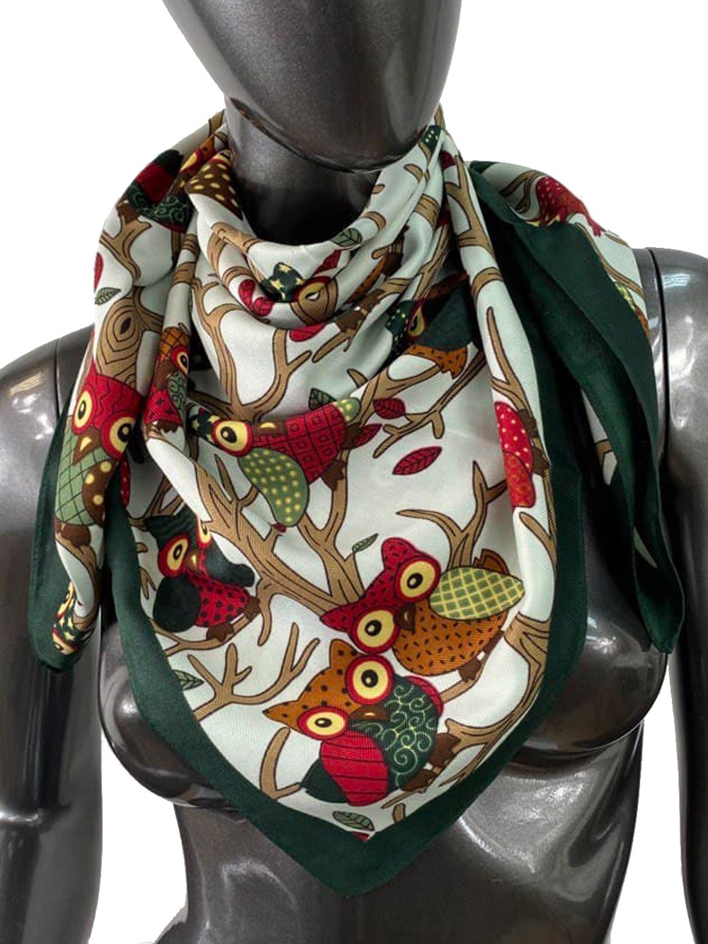 На фото 1 - Шёлковый платок с совами, цвет тёмно-зелёный