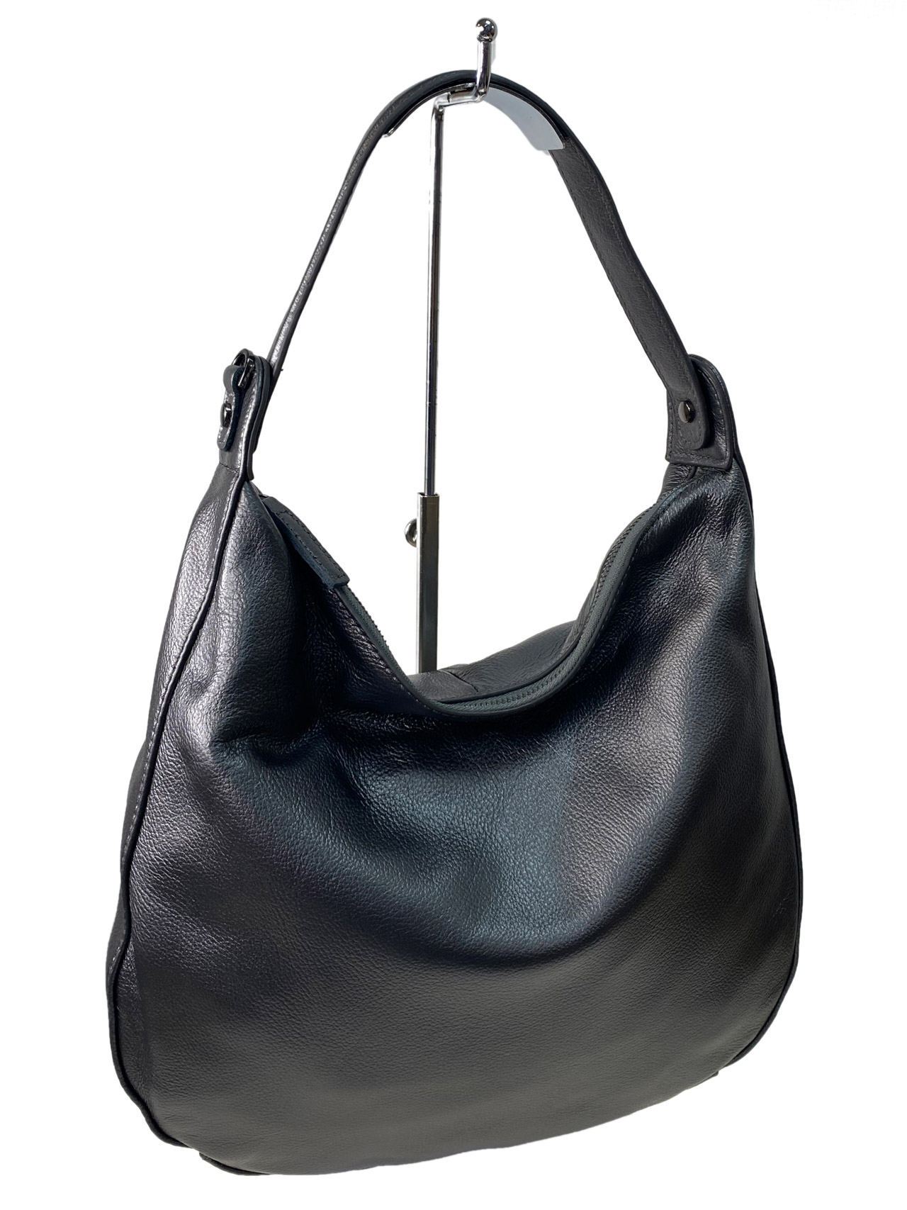 На фото 3 - Женская сумка  из натуральной кожи, цвет серый металлик
