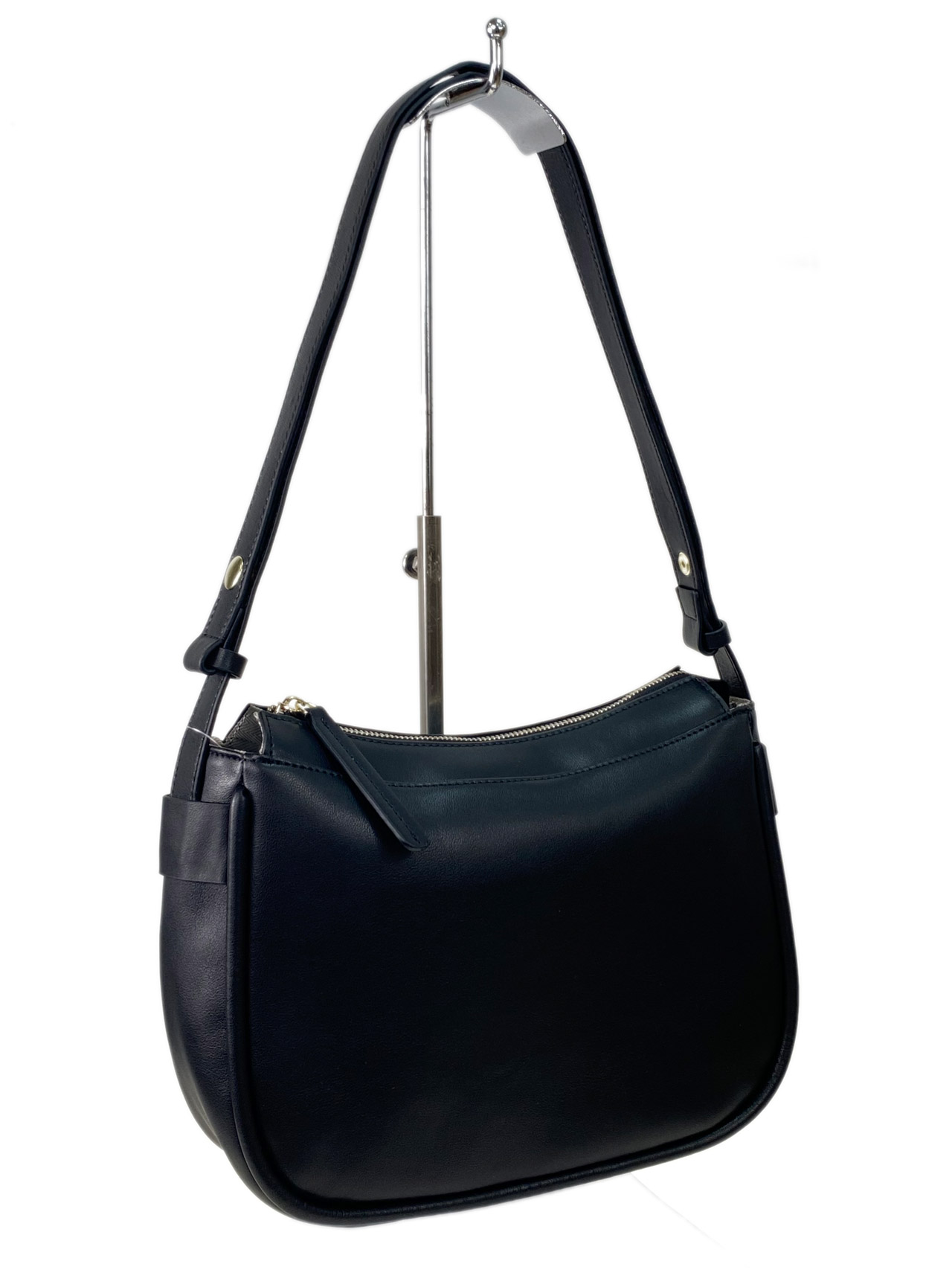 На фото 2 - Женская сумка хобо из натуральной кожи, цвет черный