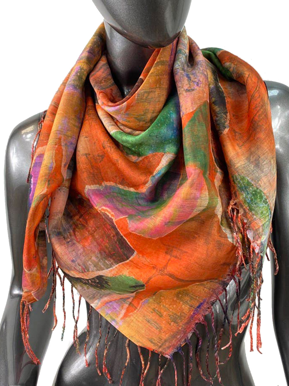 На фото 1 - Двухсторонний разноцветный платок батик из хлопка