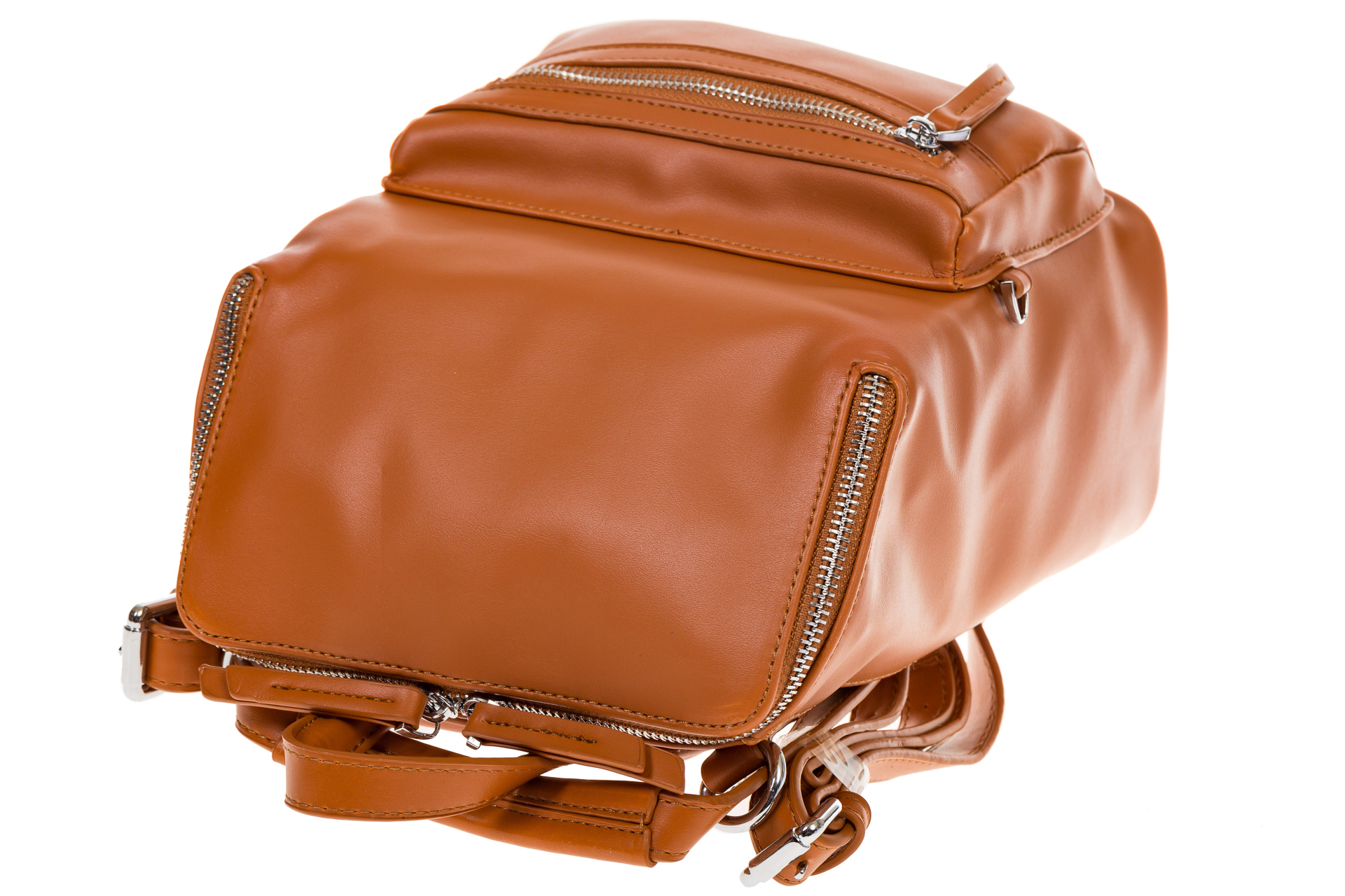 На фото 4 - Мягкий рюкзак-трансформер из эко-кожи коричневого цвета F1011