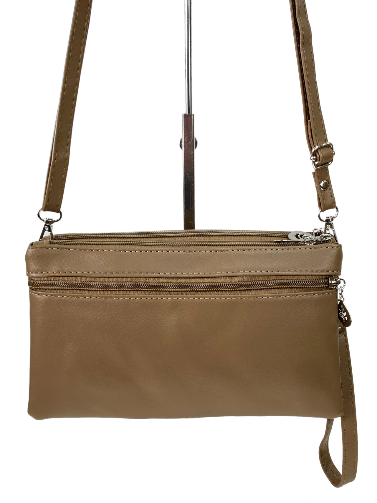 На фото 3 - Женская сумка клатч из искусственной кожи, цвет бежево-коричневый