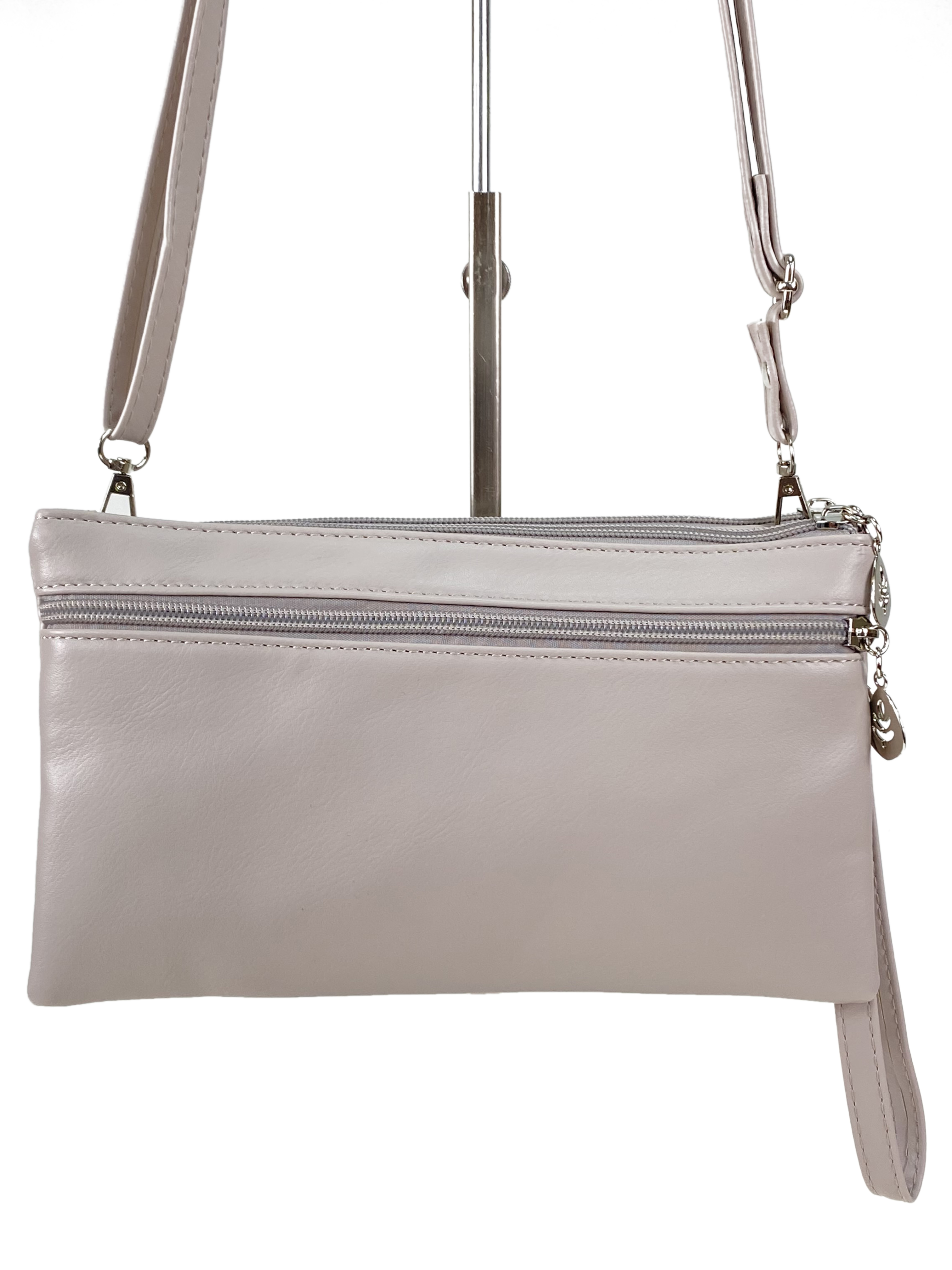На фото 3 - Женская сумка-клатч из мягкой искусственной кожи, цвет светло-серый