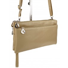На фото 1 - Женская сумка-клатч из мягкой искусственной кожи, цвет светло-коричневый