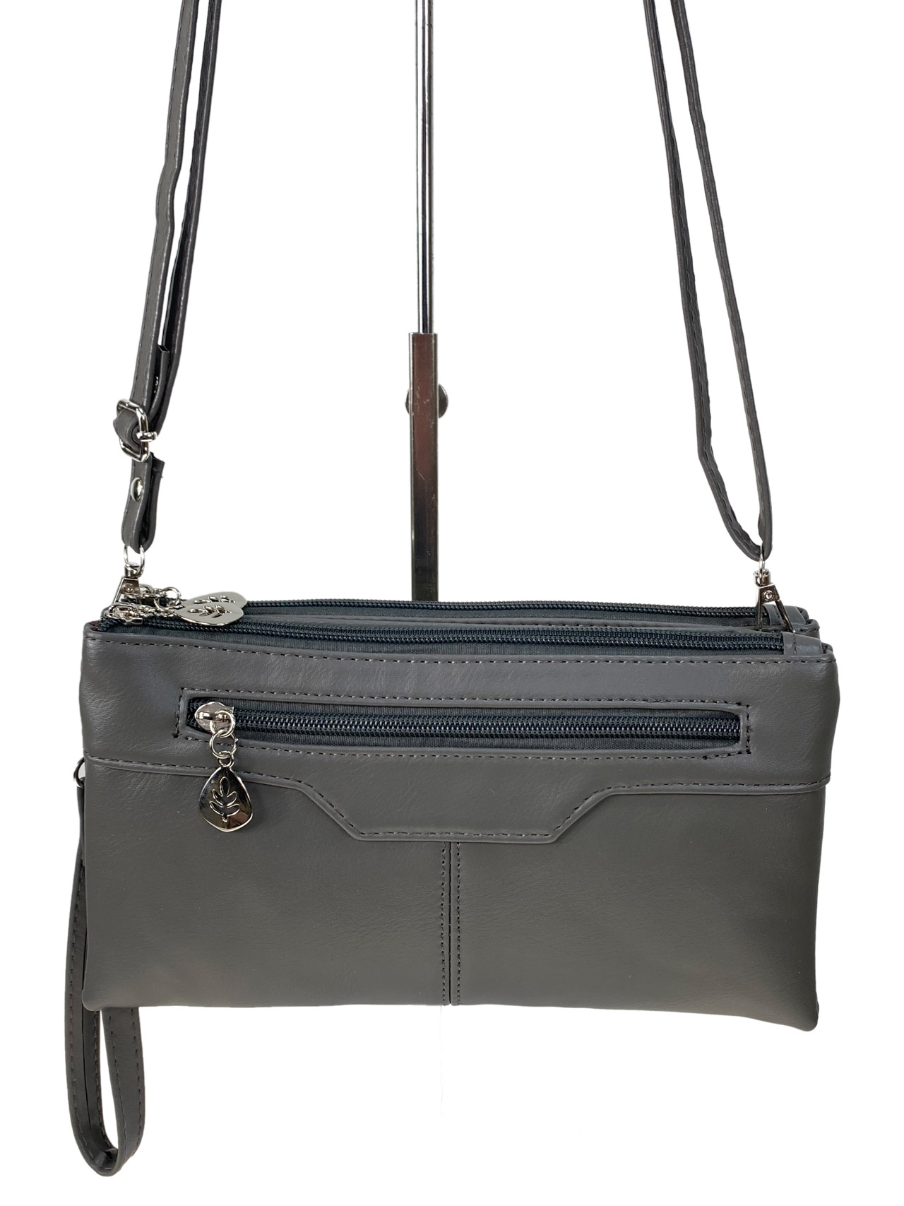 На фото 2 - Женская сумка клатч из искусственной кожи, цвет серый