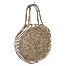 На фото 1 - Круглая плетеная сумка из соломы, цвет бежево-серый