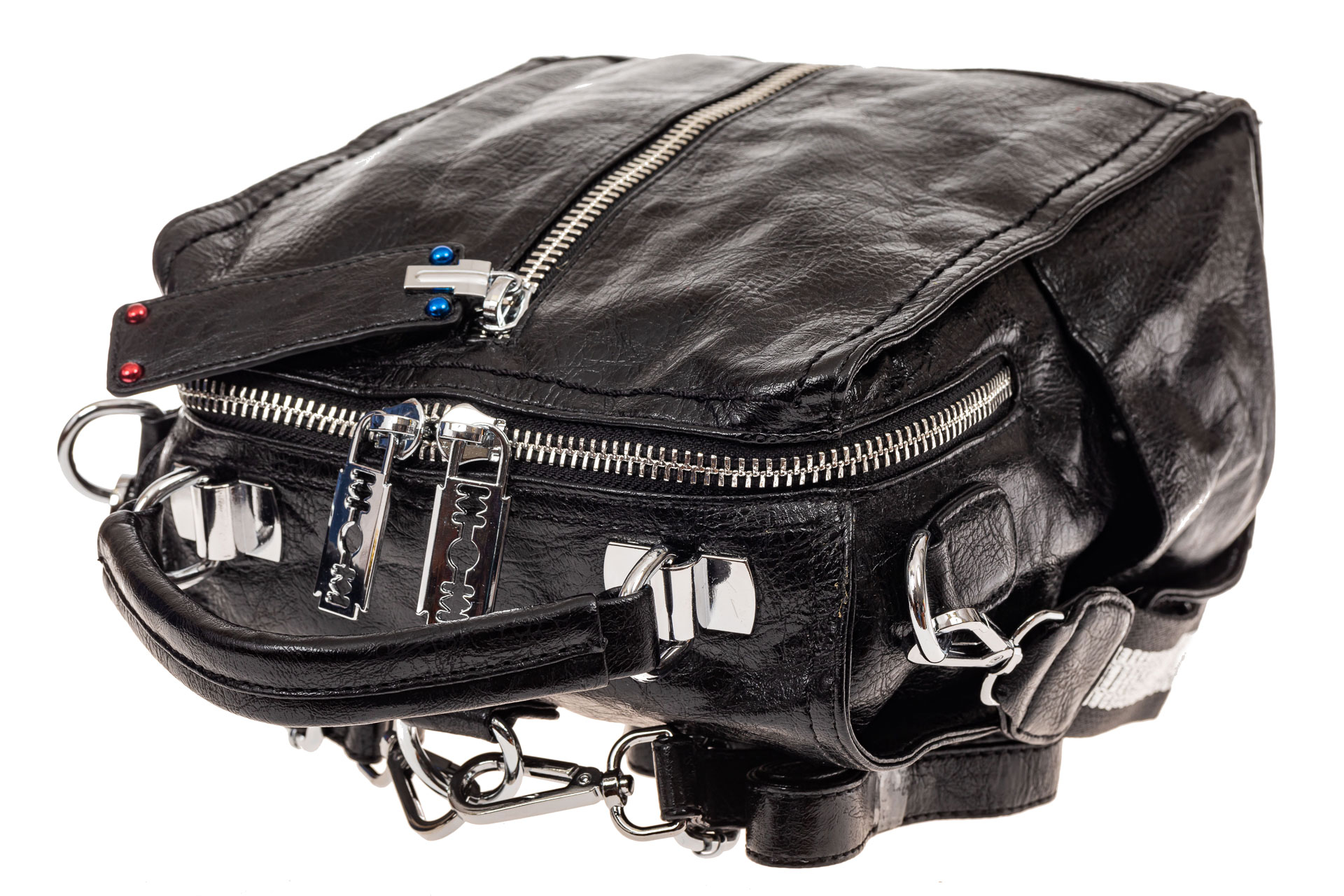 На фото 4 - Сумка женская рюкзак из искусственной кожи, цвет черный