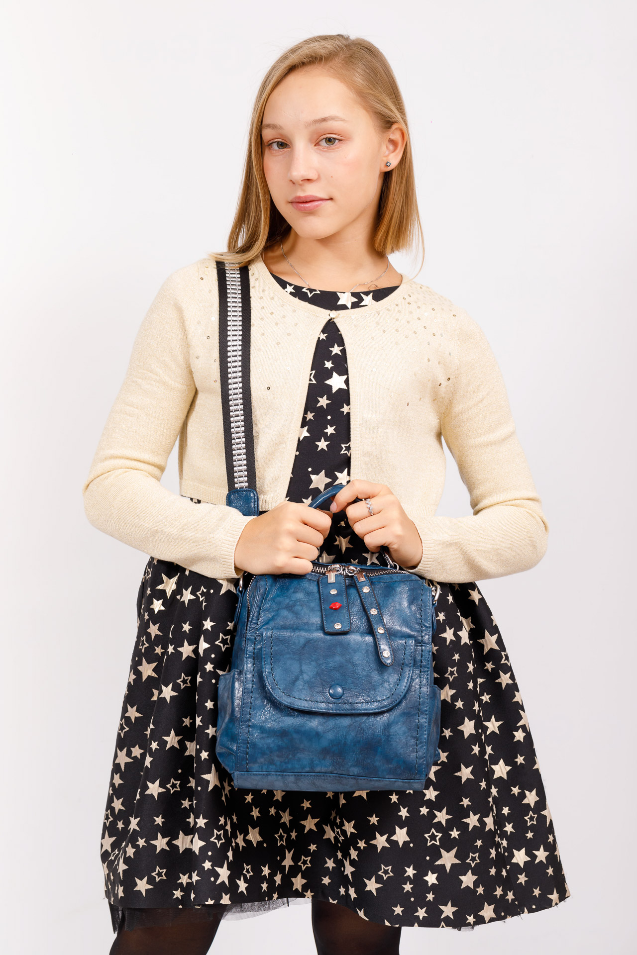 На фото 5 - Сумка женская рюкзак из искусственной кожи, цвет синий