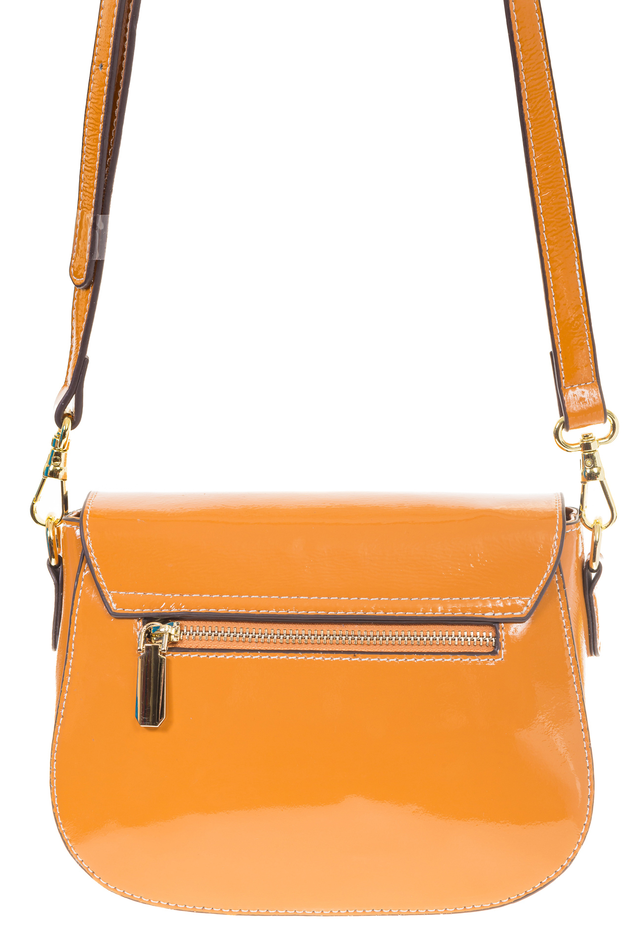 На фото 3 - Сумка saddle bag из наплака цвета манго H535AK