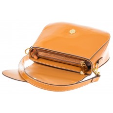 На фото 4 - Сумка saddle bag из наплака цвета манго H535AK