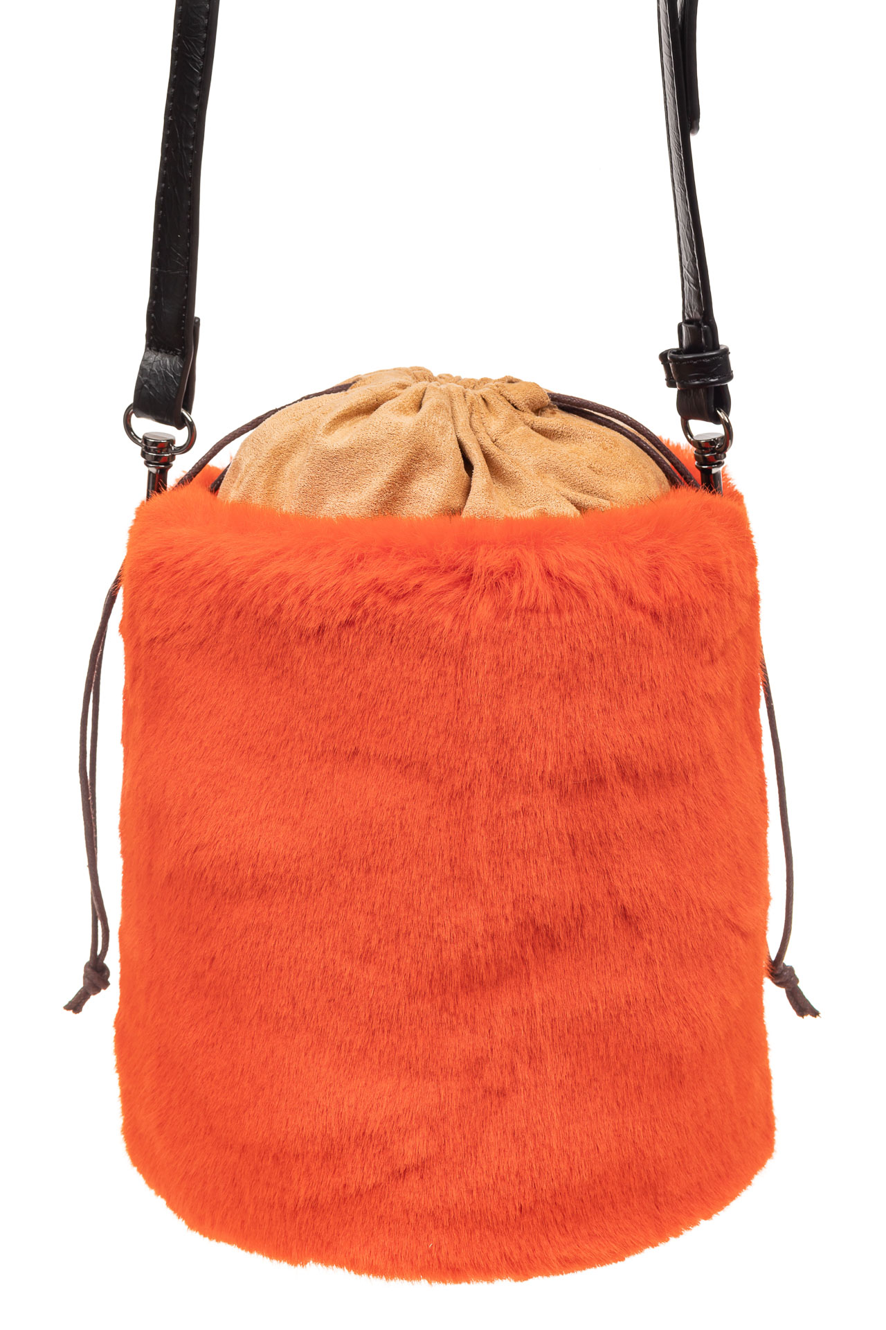 На фото 2 - Меховая сумка-ведро, цвет оранжевый