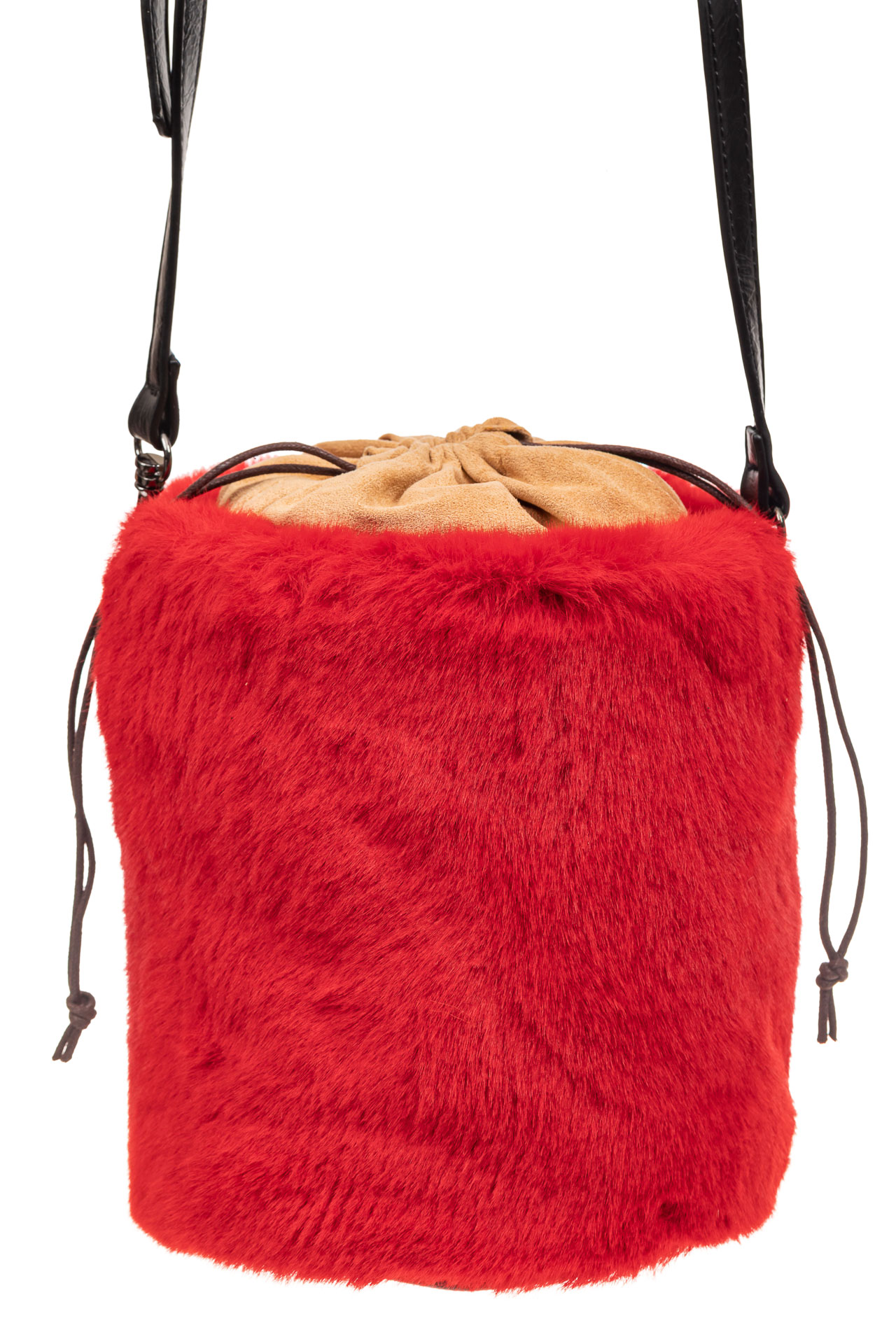 На фото 2 - Меховая сумка-ведро, цвет красный