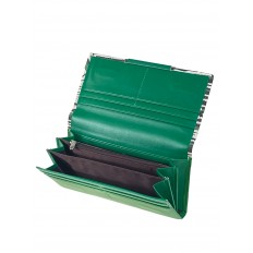 На фото 2 - Женское портмоне из искусственной кожи, цвет зеленый