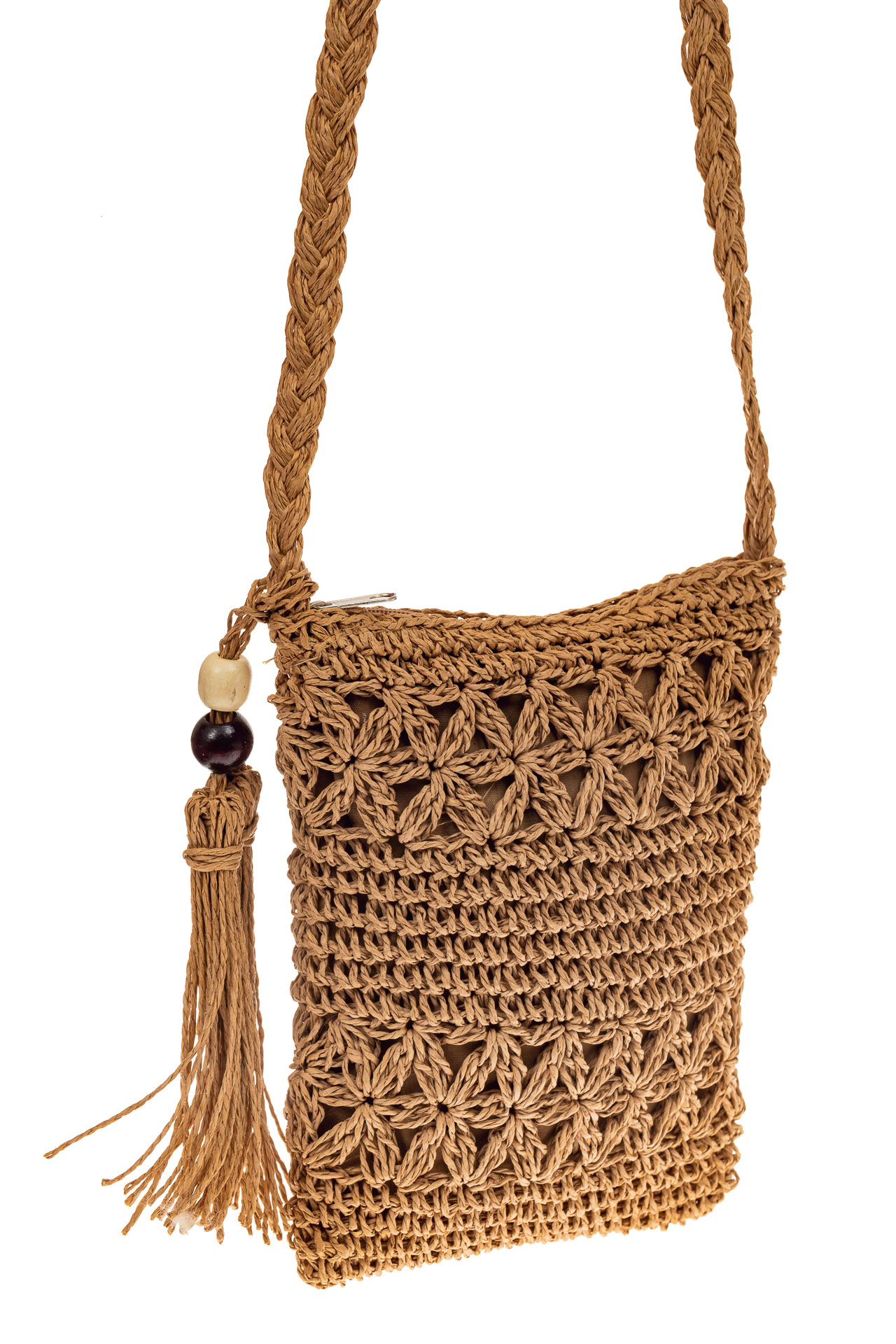 На фото 1 - Плетеная сумочка из мягкого джута, цвет крафт