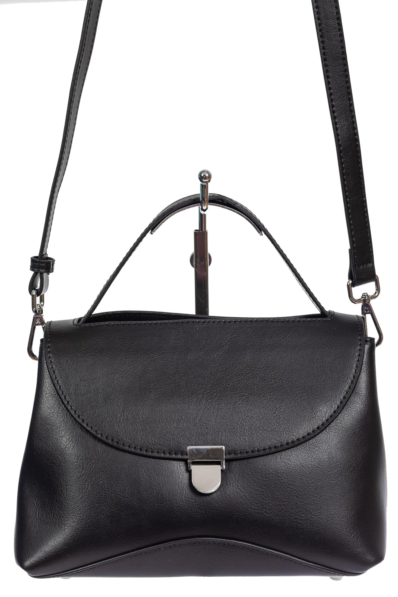 На фото 2 - Кожаная женская сумка satchel, цвет чёрный