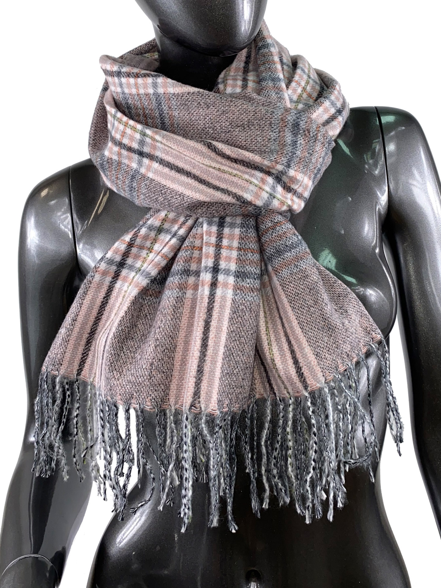 На фото 1 - Клетчатый шарф-палантин из вискозы и шерсти в серых и розовых оттенках