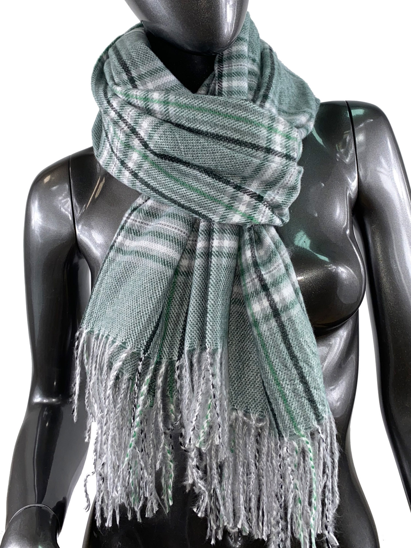 На фото 1 - Клетчатый шарф-палантин из вискозы и шерсти в бледно-зелёных оттенках