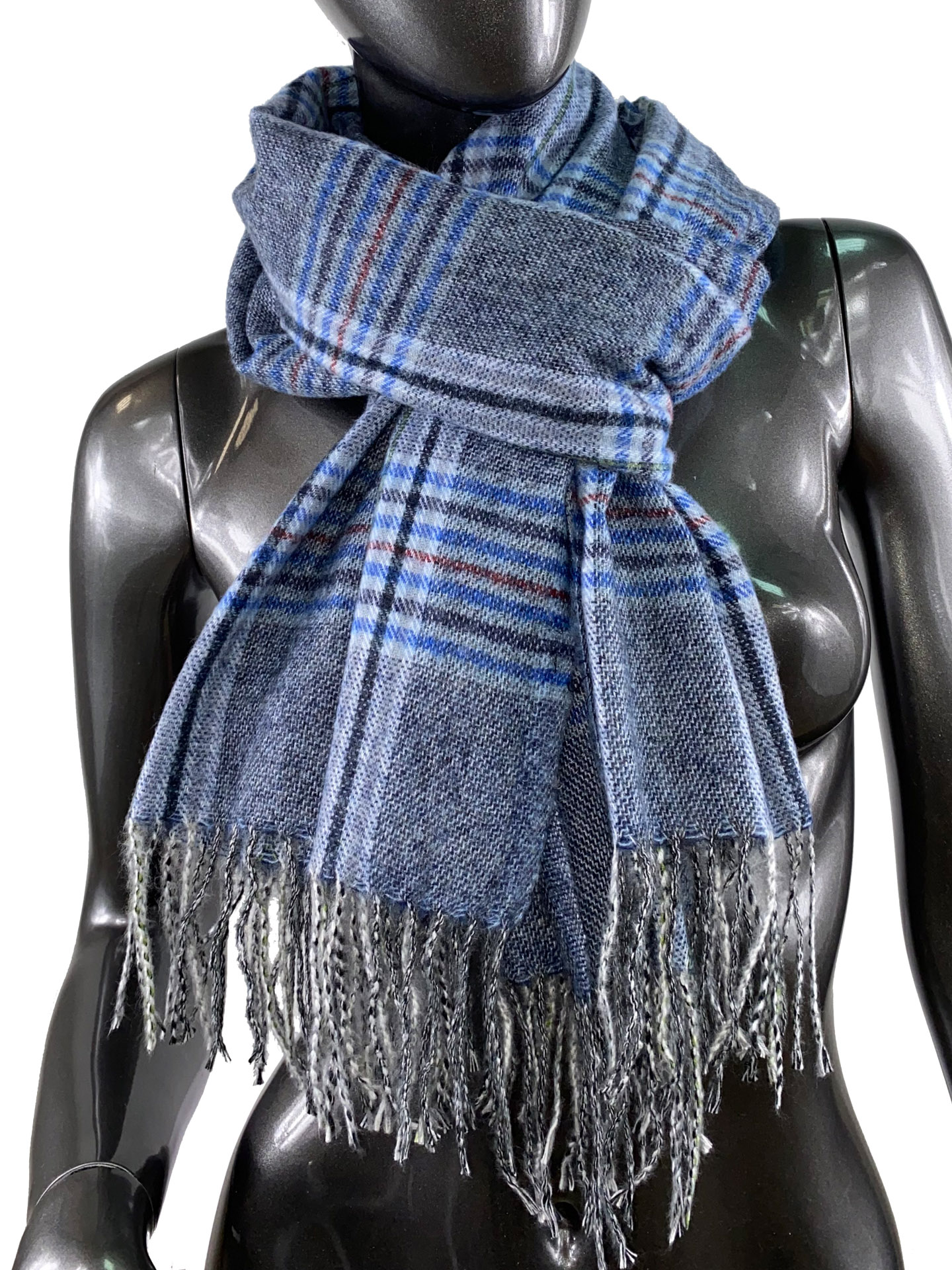 На фото 1 - Клетчатый шарф-палантин из вискозы и шерсти в синих и серых оттенках