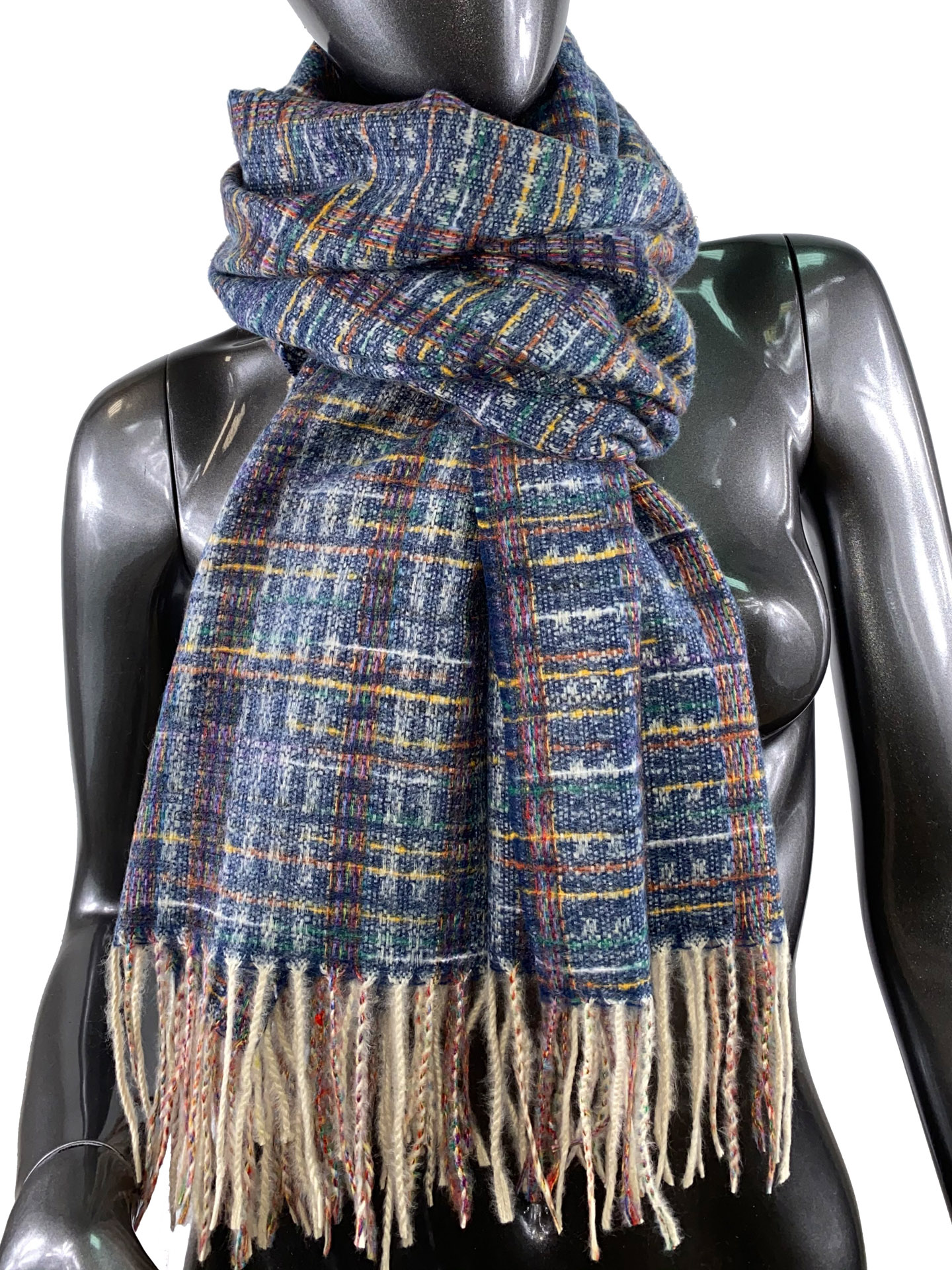 На фото 1 - Клетчатый шарф-палантин из вискозы и шерсти, цвет тёмно-синий с разноцветными нитями