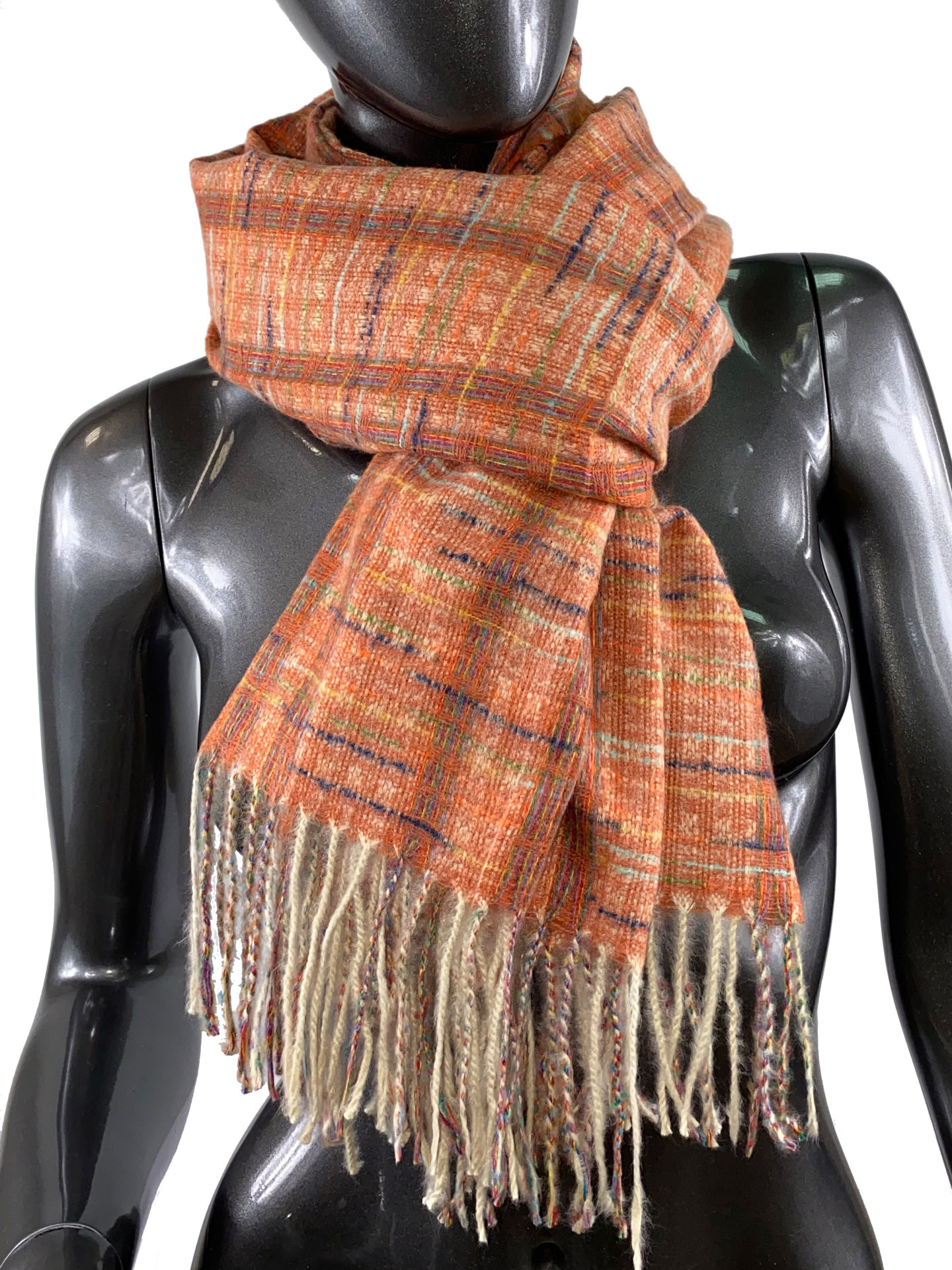 На фото 1 - Клетчатый шарф-палантин из вискозы и шерсти, цвет оранжевый с разноцветными нитями