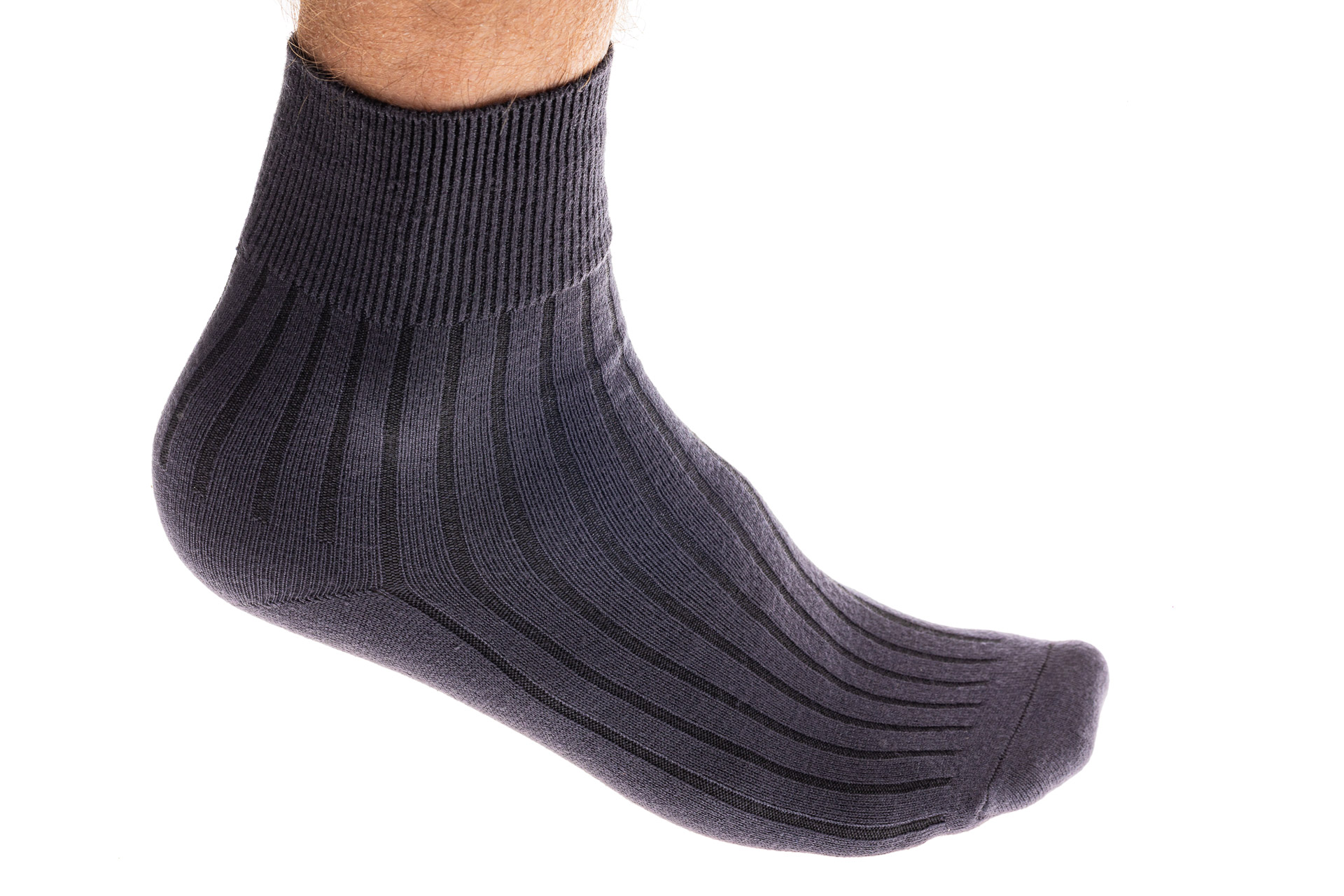 На фото 1 - Мужские носки, размер 25-28, цвет темно-серый